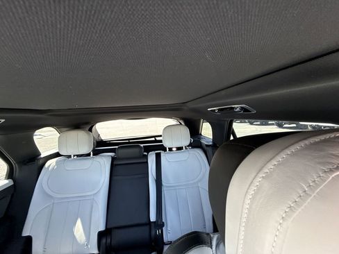 Used 2025 Land Rover Range Rover Sport Dynamic SE image 12