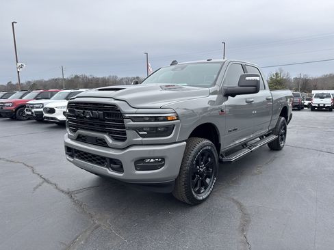 New 2026 RAM 2500 Laramie AWD/4WD image 2