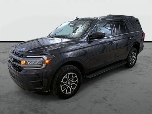Used 2024 Ford Expedition XLT AWD/4WD image 1