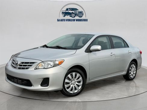 Used 2013 Toyota Corolla LE image 4