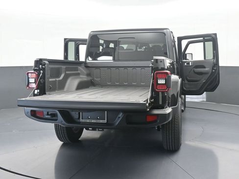 New 2026 Jeep Gladiator Sport AWD/4WD image 64