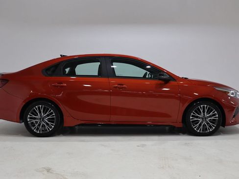 Used 2022 Kia Forte GT-Line w/ GT-Line Premium Package FWD image 8