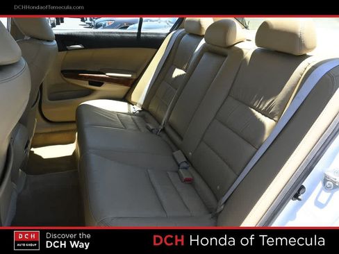 Used 2011 Honda Accord EX-L image 18
