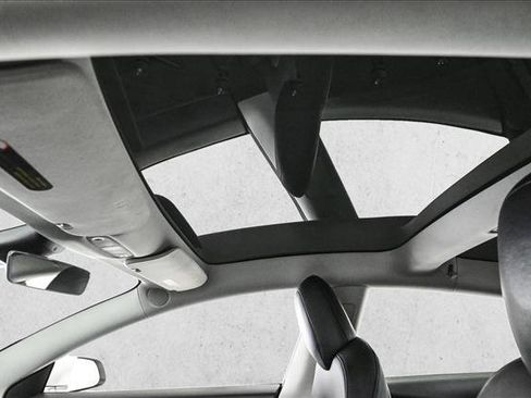 Used 2020 Tesla Model 3 Long Range image 16