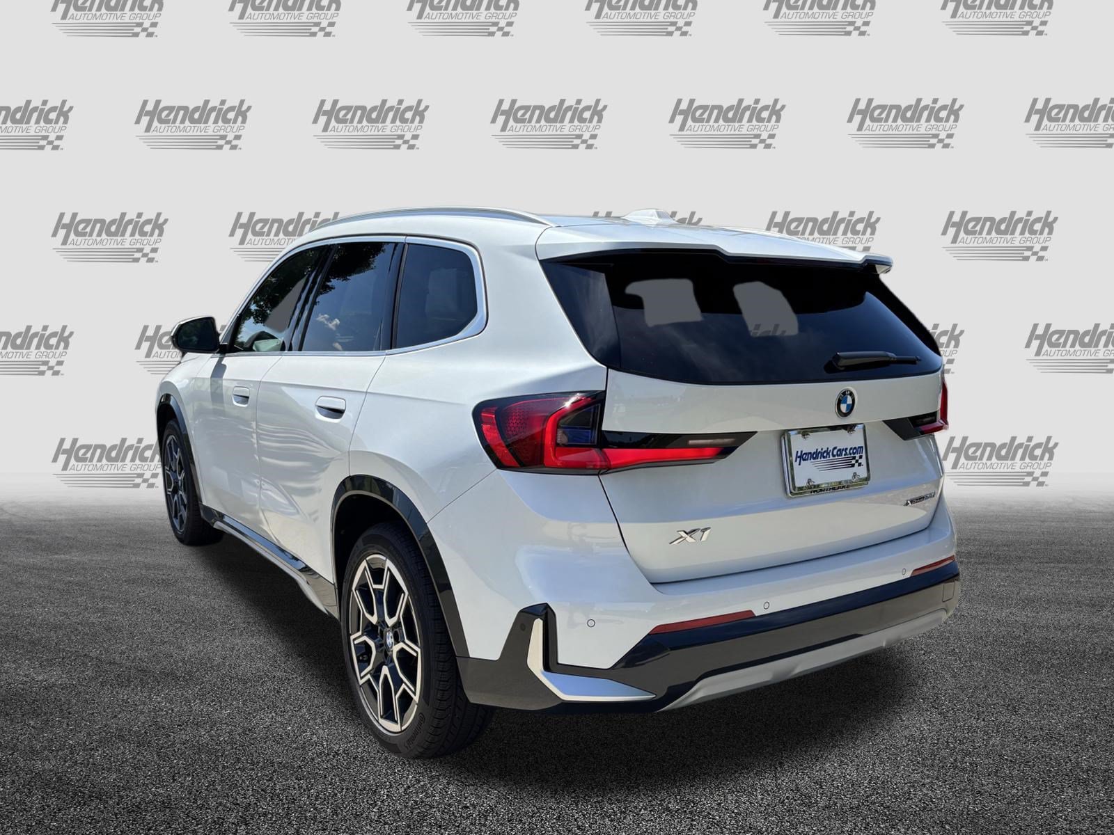 Certified 2025 BMW X1 xDrive28i AWD/4WD image 8