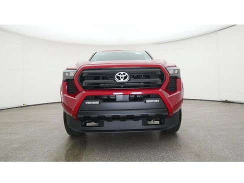 Used 2025 Toyota Tacoma SR5 AWD/4WD image 36