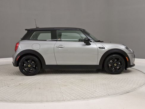 Used 2024 MINI Cooper SE FWD image 7