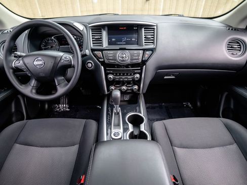 Used 2020 Nissan Pathfinder S AWD/4WD image 12