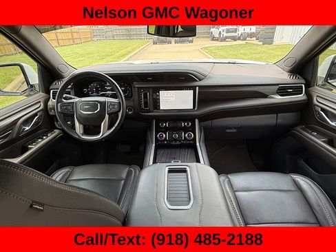 Used 2022 GMC Yukon Denali AWD/4WD image 16