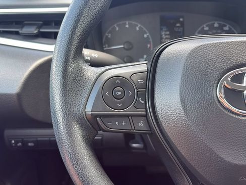Used 2024 Toyota Corolla LE FWD image 19