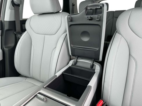New 2025 Hyundai Palisade SEL image 18