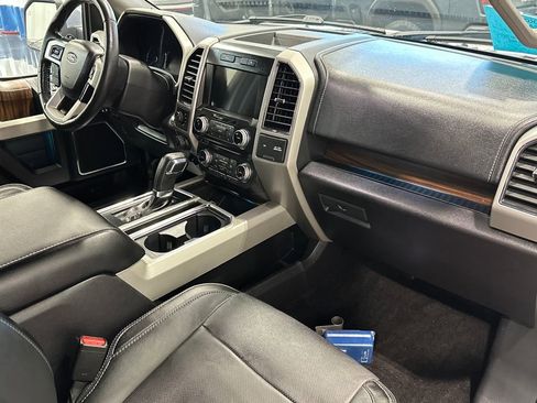 Used 2017 Ford F150 Lariat w/ Equipment Group 502A Luxury image 38