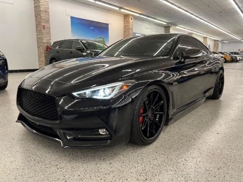 Used 2019 INFINITI Q60 Red Sport 400 w/ Proassist Package RWD image 2