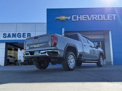 Used 2024 GMC Sierra 2500 SLT w/ SLT Premium Package image 8