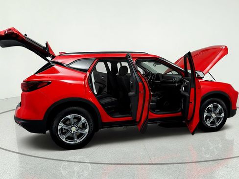 Used 2024 Chevrolet Blazer LT w/ Convenience Package AWD/4WD image 13