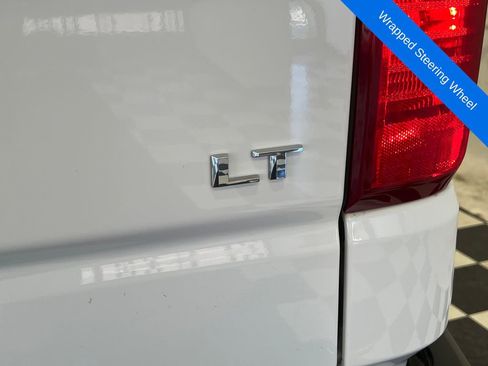 Used 2023 Chevrolet Silverado 1500 LT AWD/4WD image 14