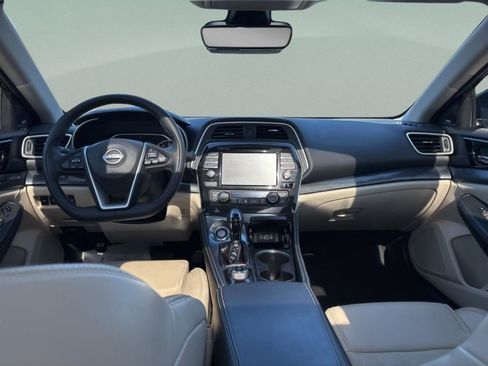 Used 2023 Nissan Maxima Platinum w/ Sport Mat Group image 8