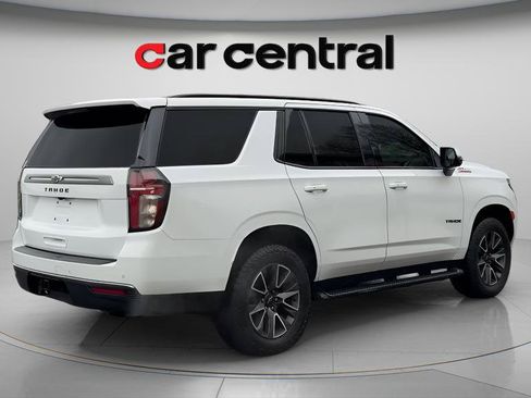 Used 2022 Chevrolet Tahoe Z71 w/ Luxury Package AWD/4WD image 5