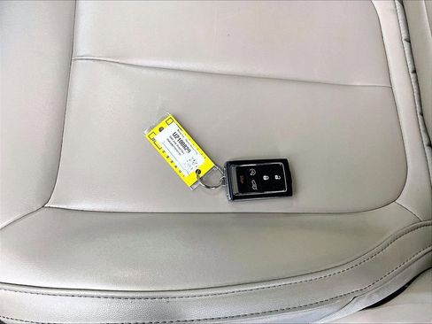 Used 2024 Jeep Grand Cherokee Limited image 27