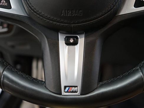 Used 2021 BMW M550i xDrive w/ Executive Package AWD/4WD image 39