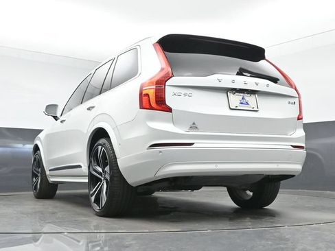 Used 2024 Volvo XC90 B6 Ultimate w/ Protection Package Premier AWD/4WD image 44