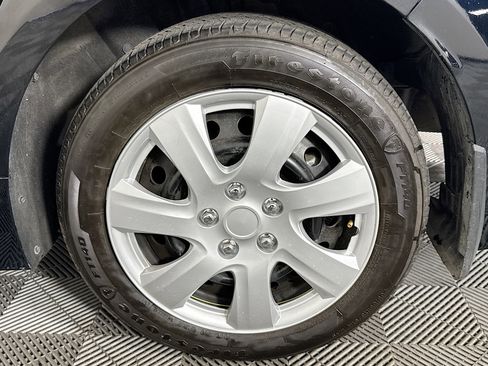 Used 2025 Toyota Corolla LE FWD image 44