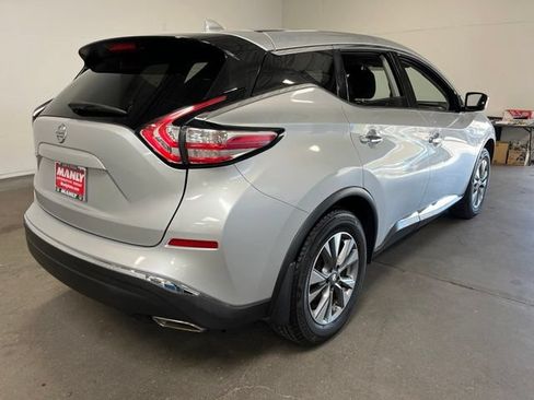 Used 2017 Nissan Murano S w/ Navigation Package FWD image 3