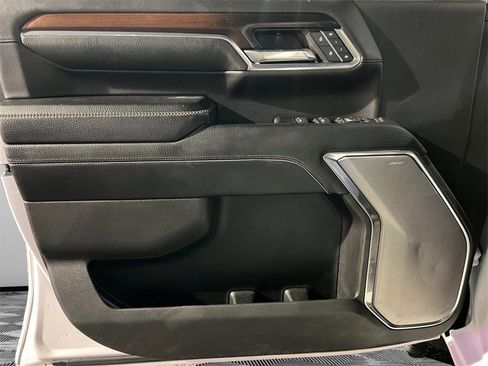 Used 2024 GMC Sierra 3500 Denali image 22