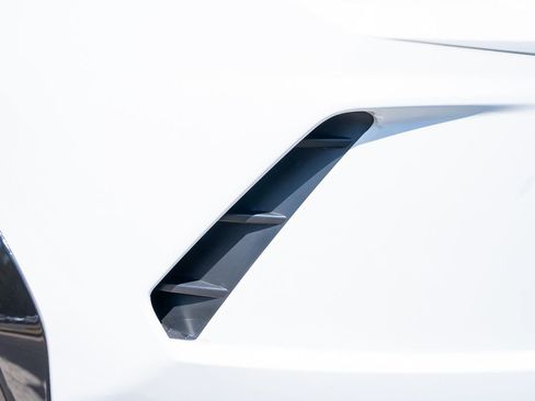 Used 2022 Lamborghini Urus AWD/4WD image 19