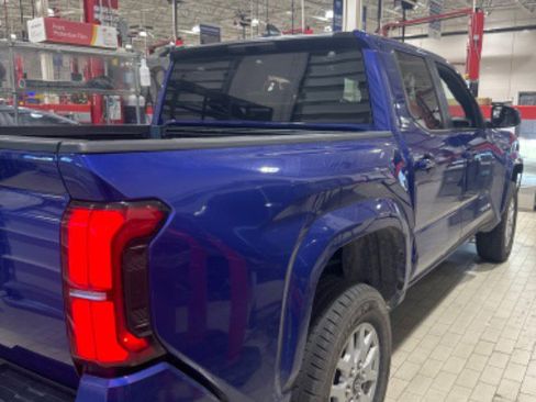 Certified 2024 Toyota Tacoma SR5 image 40