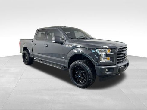 Used 2017 Ford F150 XLT w/ Equipment Group 302A Luxury AWD/4WD image 8