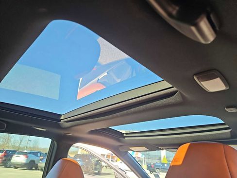 Used 2019 Nissan Maxima Platinum w/ Reserve Package image 23