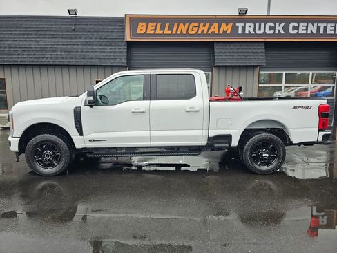 Used 2024 Ford F350 XLT w/ XLT Premium Package image 2