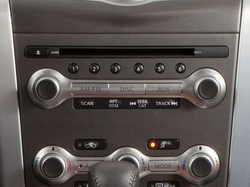 Used 2013 Nissan Murano LE w/ Platinum Pkg AWD/4WD image 12