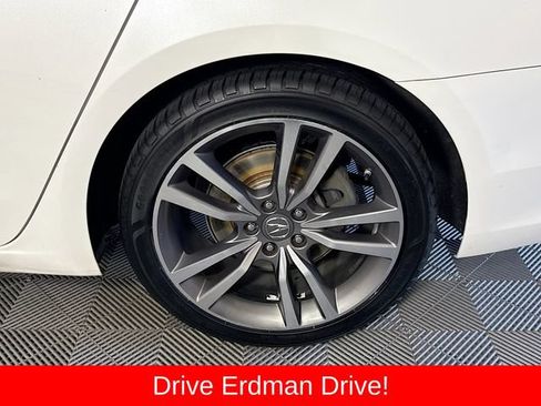 Used 2019 Acura TLX V6 SH-AWD w/ Advance Package image 4