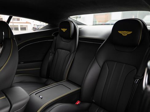 Used 2024 Bentley Continental GT image 12