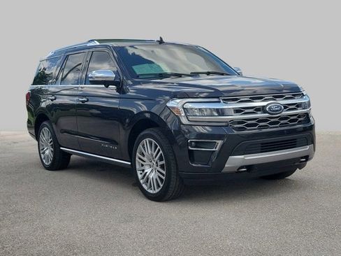 Certified 2023 Ford Expedition Platinum AWD/4WD image 2