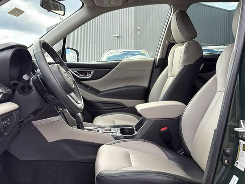 Used 2023 Subaru Forester Limited image 12