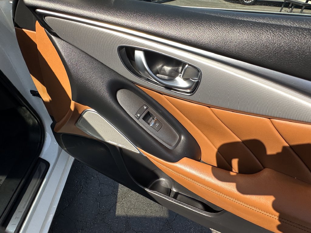 Used 2023 INFINITI Q50 Luxe RWD image 16