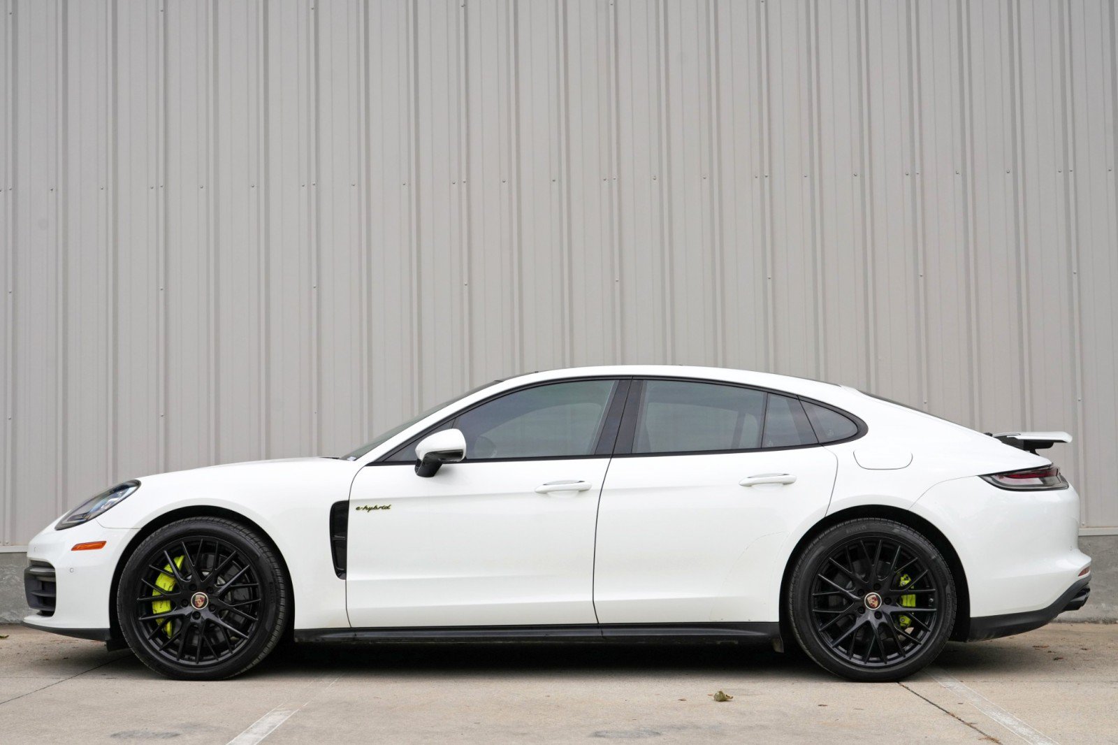 Used 2022 Porsche Panamera 4S w/ Premium Package AWD/4WD image 9