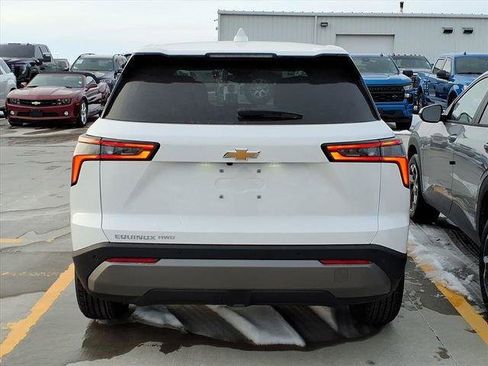 New 2026 Chevrolet Equinox LT AWD/4WD image 4