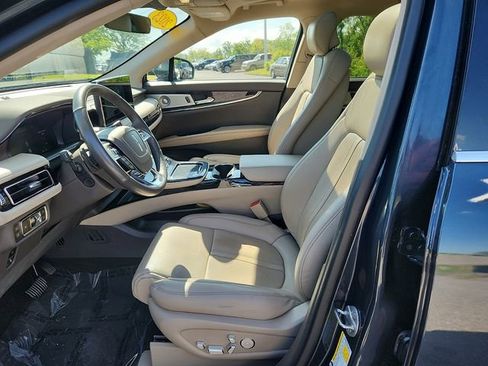 Used 2023 Lincoln Nautilus Reserve w/ Equipment Group 202A AWD/4WD image 13