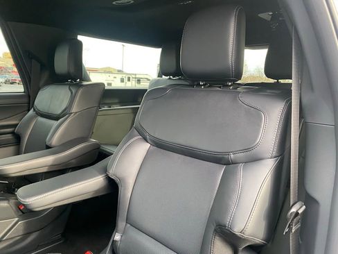 New 2026 Ford Expedition Max Platinum w/ Stealth Appearance Package image 29