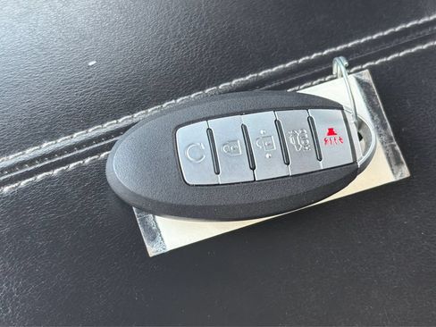 Used 2020 Nissan Sentra SV FWD image 33