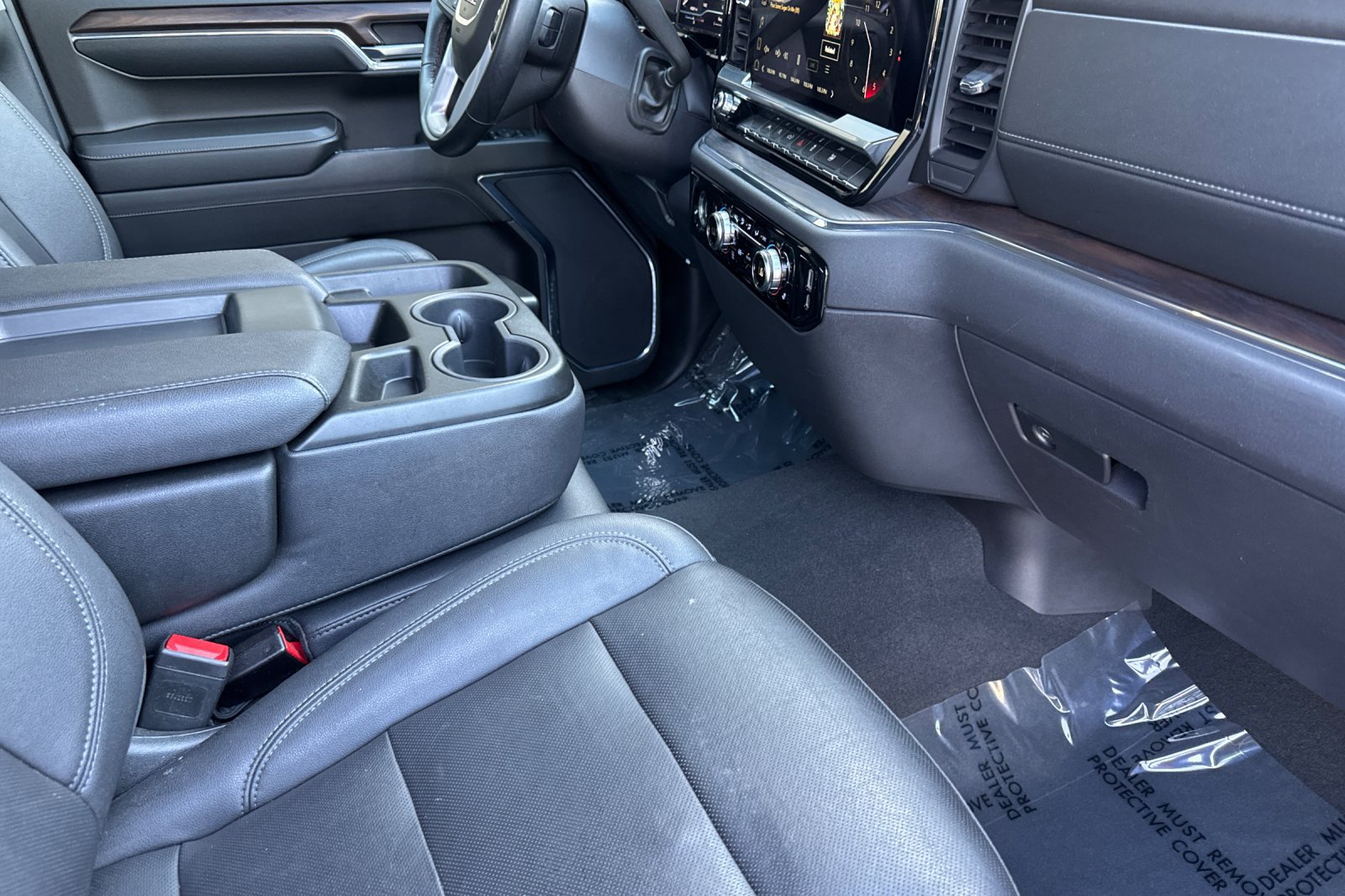 Used 2024 GMC Sierra 1500 SLT AWD/4WD image 18