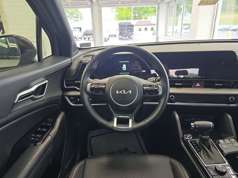 Certified 2025 Kia Sportage X-Line w/ Premium Package AWD/4WD image 12