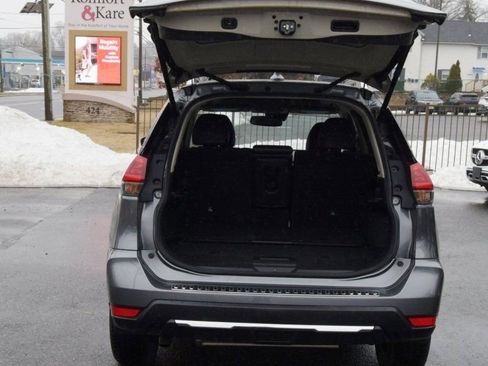 Used 2018 Nissan Rogue SL w/ Premium Package image 6