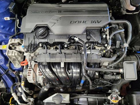 Used 2024 Hyundai Elantra SEL FWD image 30