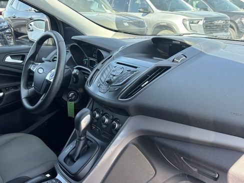 Used 2016 Ford Escape SE image 15
