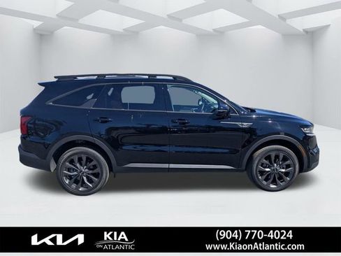 Used 2023 Kia Sorento SX Prestige AWD/4WD image 2